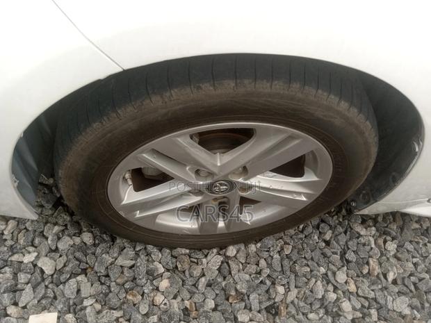Toyota Corolla 2022 White