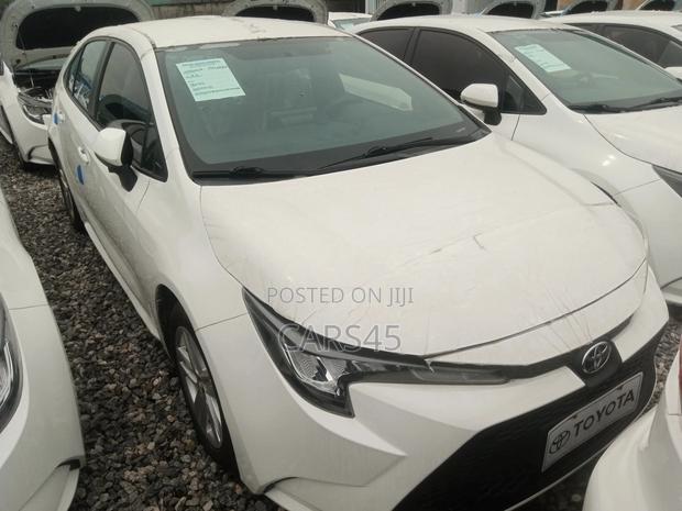 Toyota Corolla 2022 White
