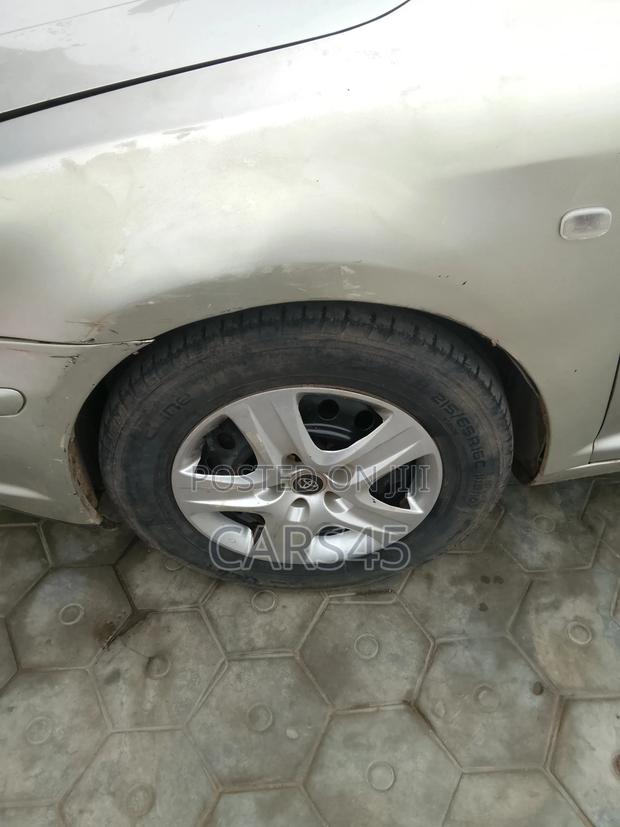 Toyota Avensis 2007 Silver