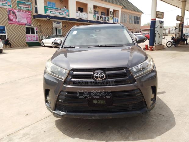 Toyota Highlander 2017 Gray
