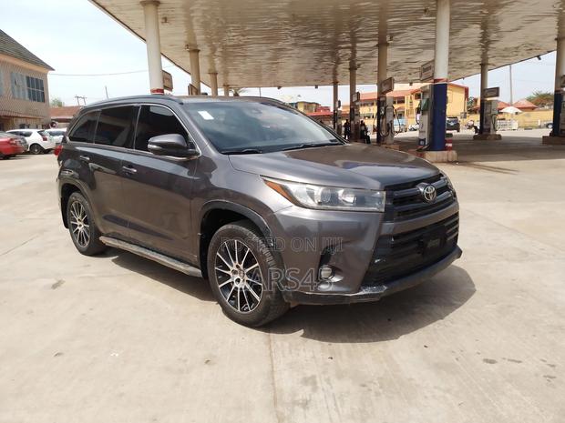 Toyota Highlander 2017 Gray