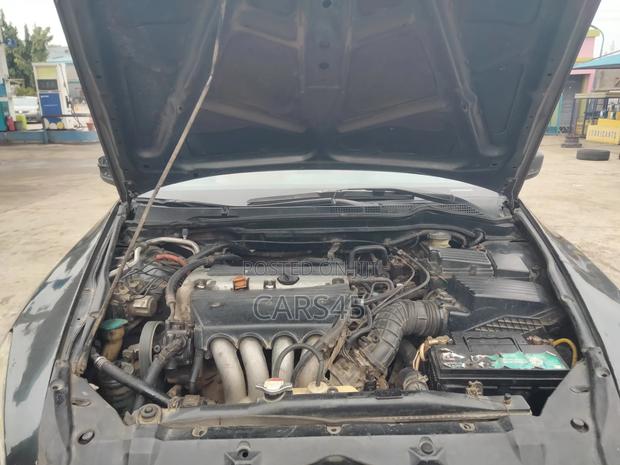 Honda Accord 2005 Gray