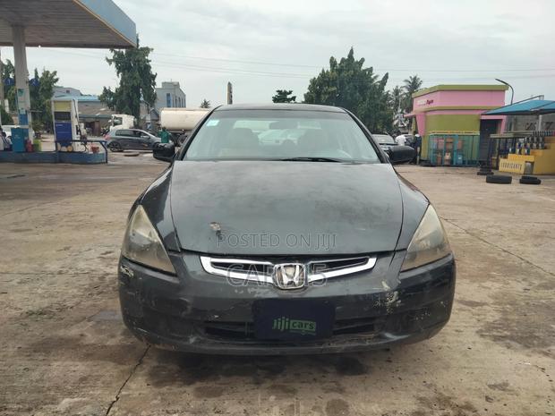 Honda Accord 2005 Gray