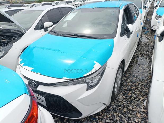 Toyota Corolla 2022 White