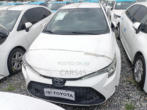 Toyota Corolla 2021 White