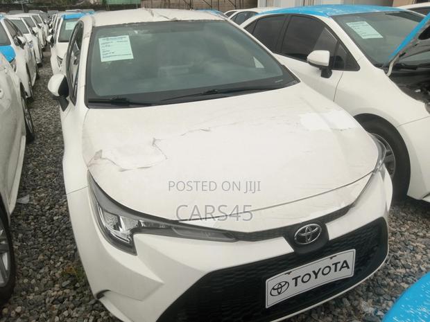 Toyota Corolla 2021 White