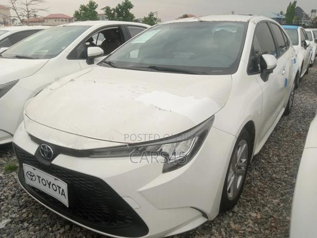 Toyota Corolla 2021 White