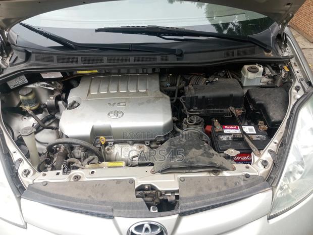 Toyota Sienna 2008 Silver