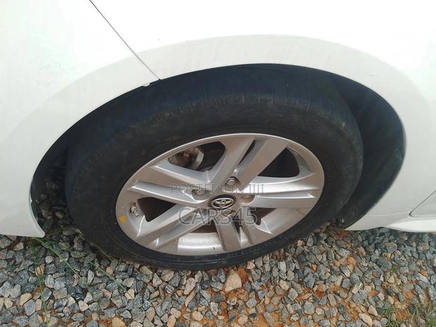 Toyota Corolla 2021 White