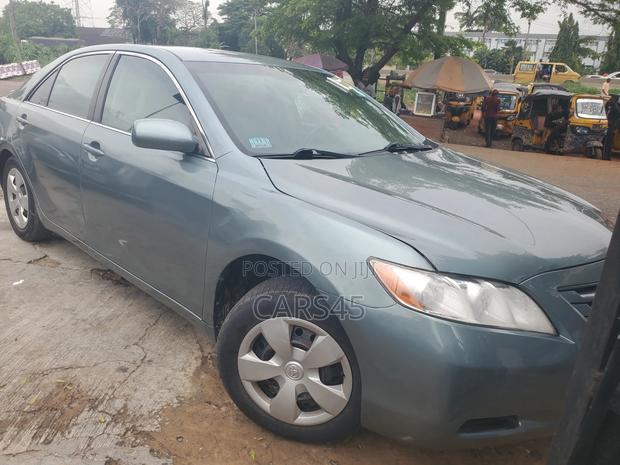Toyota Camry LE 4dr Sedan (2.4L 4cyl 5A) 2009 Green