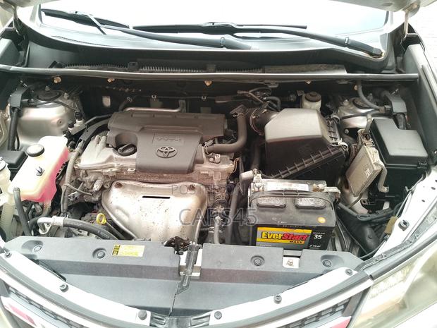 Toyota RAV4 2014 Silver