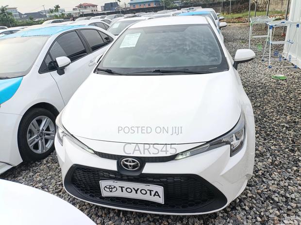 Toyota Corolla 2022 White