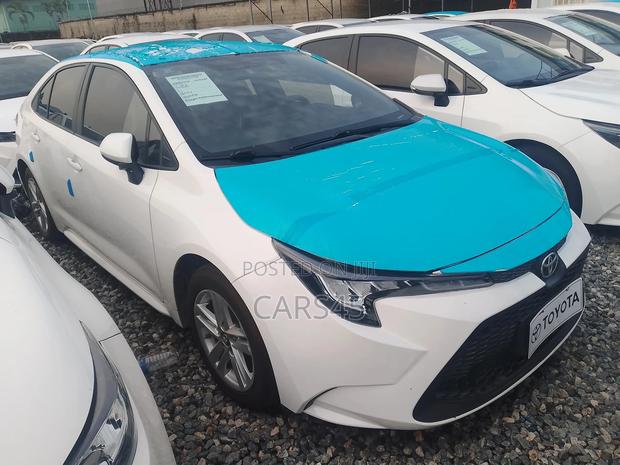Toyota Corolla 2021 White
