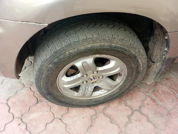 Honda Pilot 2003 Gold