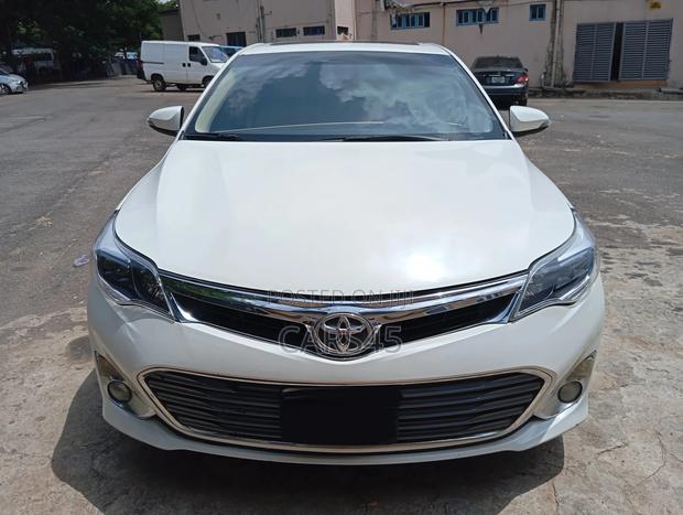 Toyota Avalon 2013 White