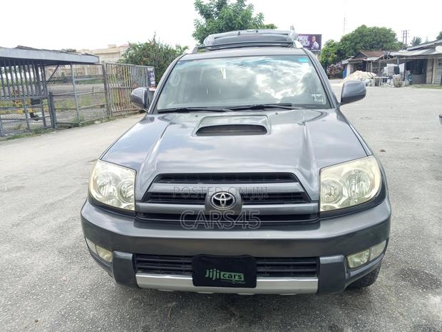 Toyota 4-Runner Sport Edition 4x4 2004 Gray