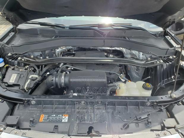 Ford Explorer 2020 Black