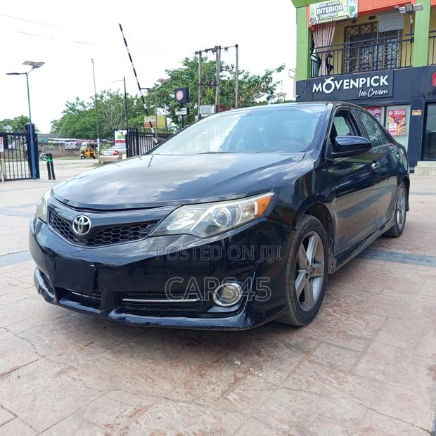 Toyota Camry 2012 Black