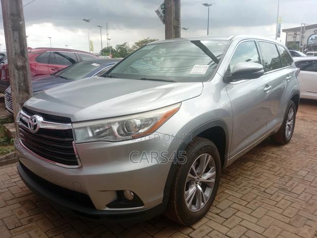 Toyota Highlander 2016 Silver