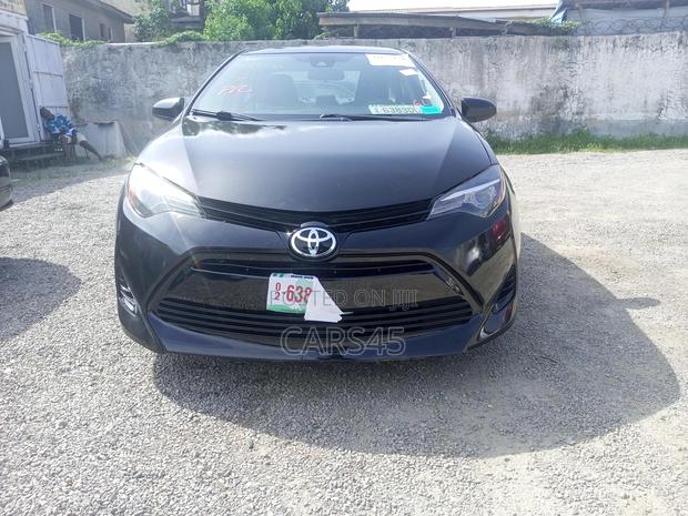 Toyota Corolla 2017 Black