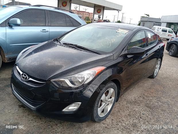 Hyundai Elantra 2013 Black