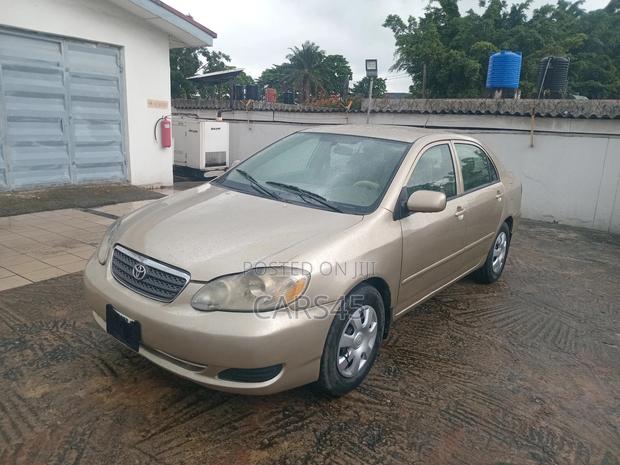Toyota Corolla 2006 Gold