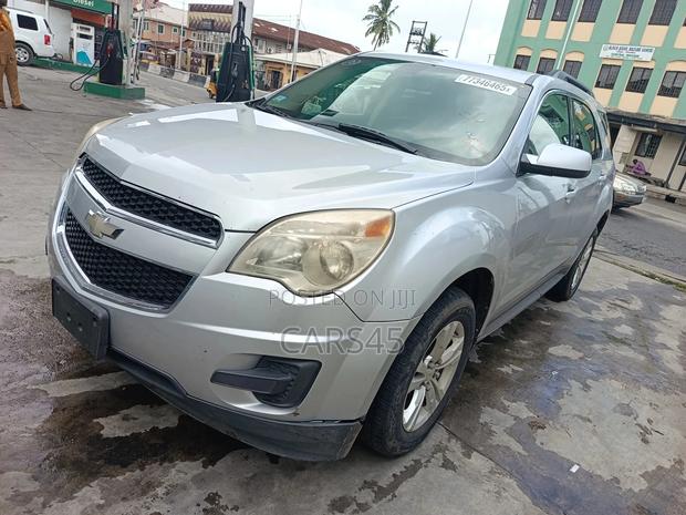 Chevrolet Equinox 2011 Silver
