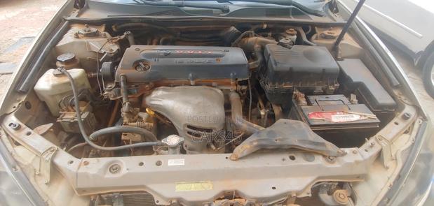 Toyota Camry 2004 Gold