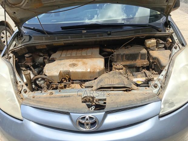 Toyota Sienna 2008 Blue