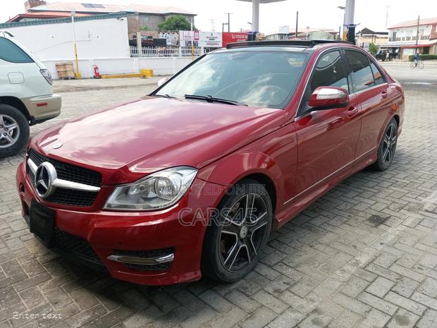 Mercedes-Benz C350 2008 Red