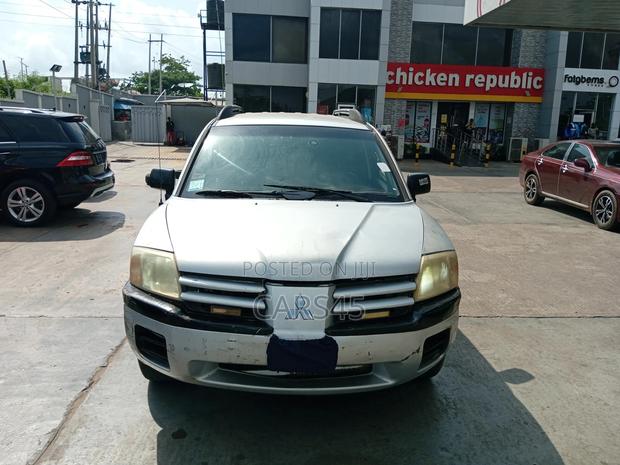 Mitsubishi Endeavor 2005 Silver