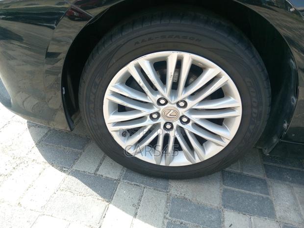 Lexus ES 2013 Black