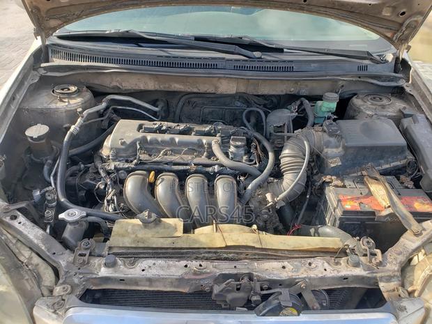 Toyota Corolla 2003 Gold