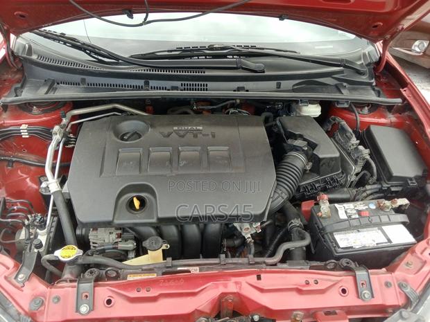 Toyota Corolla LE 4dr Sedan (1.8L 4cyl CVT) 2014 Red