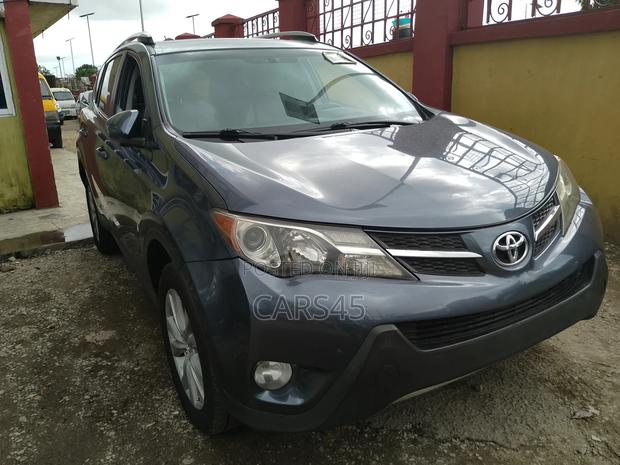 Toyota RAV4 2014 Blue