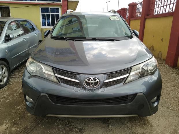 Toyota RAV4 2014 Blue