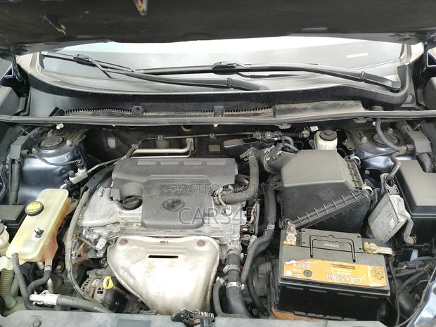 Toyota RAV4 2014 Blue