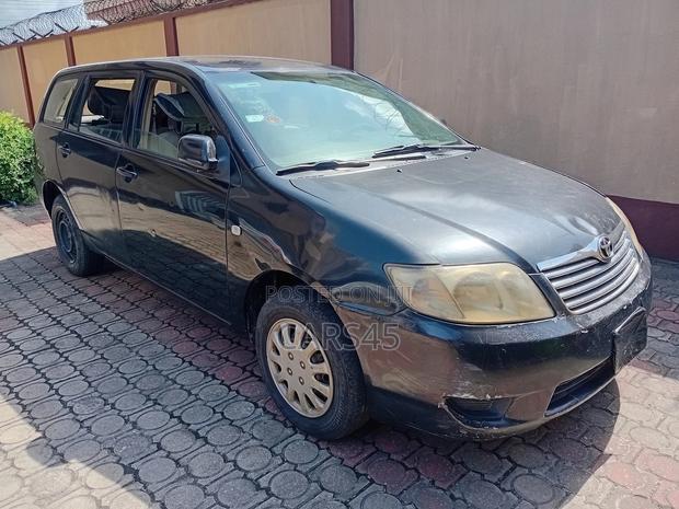 Toyota Corolla 2004 Black