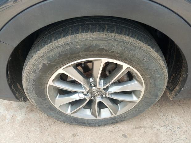 Hyundai Santa Fe 2017 Gray