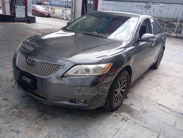 Toyota Camry 2007 Gray