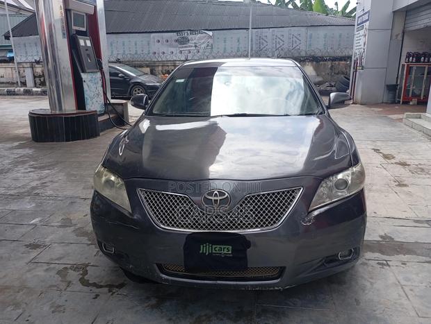 Toyota Camry 2007 Gray