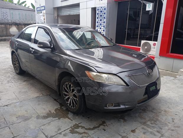 Toyota Camry 2007 Gray
