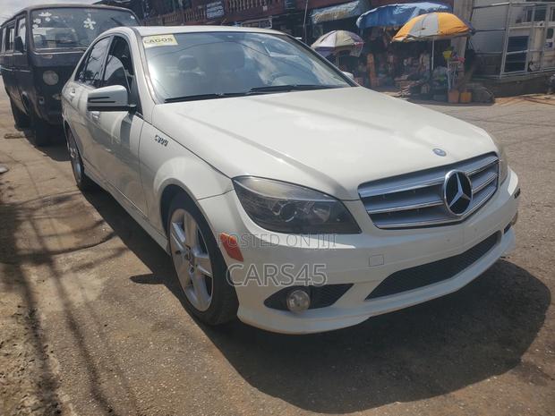 Mercedes-Benz C300 Sport 4Matic Sedan AWD (3.0L 6cyl 7A) 2011 White