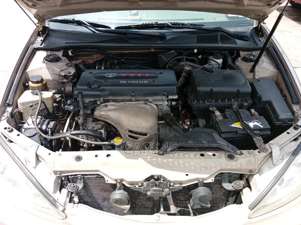 Toyota Camry 2003 Gold