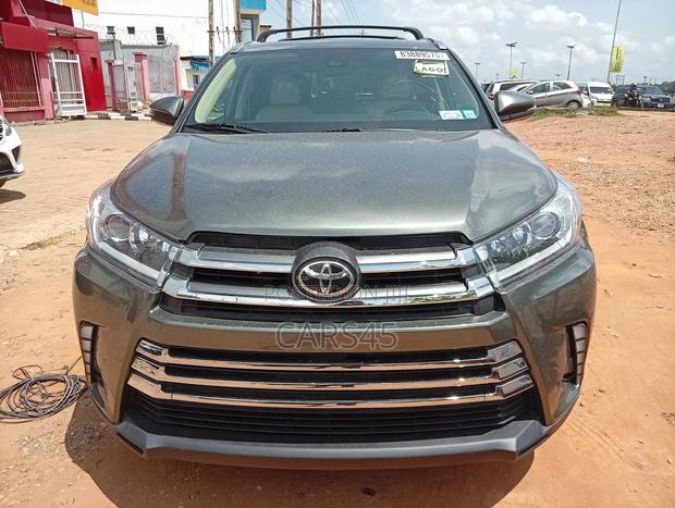 Toyota Highlander 2018 Green