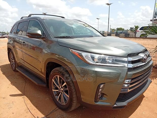 Toyota Highlander 2018 Green