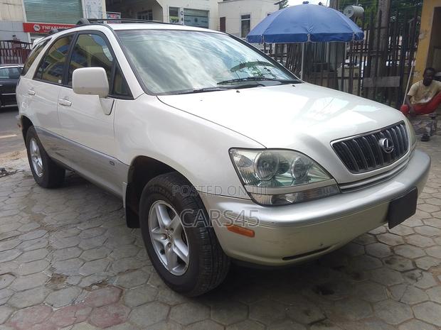 Lexus RX 300 4WD 2001 White