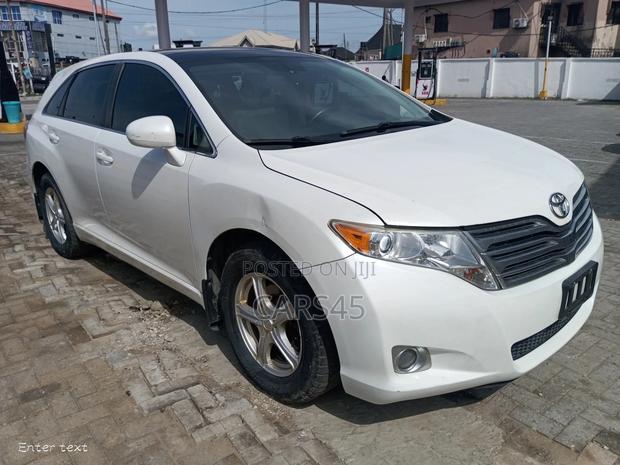 Toyota Venza 2011 White
