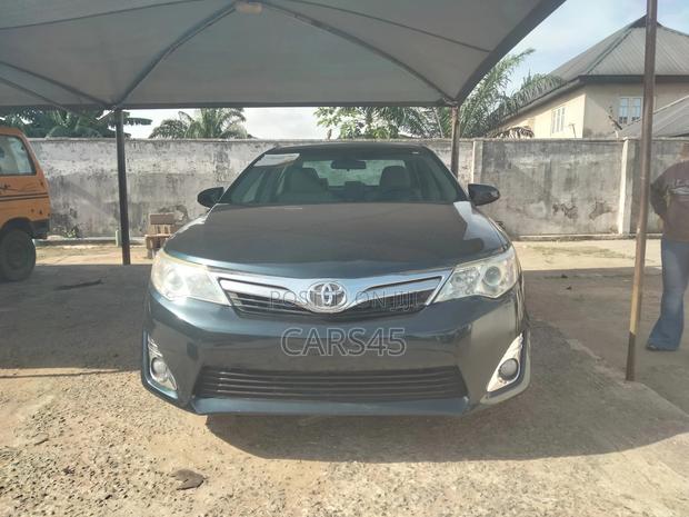 Toyota Camry 2014 Green
