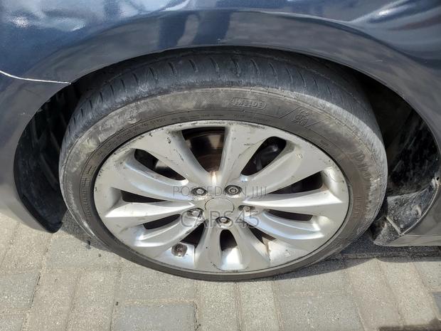 Hyundai Sonata 2011 Blue
